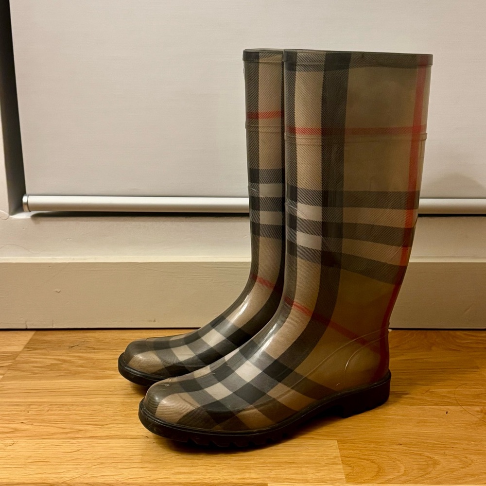 Burberry Plaid Rain Boots